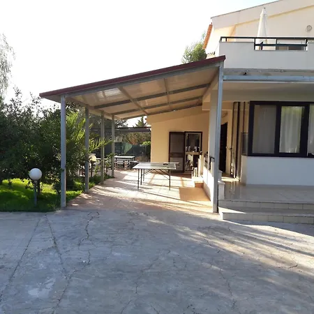 Sicilia Villa *